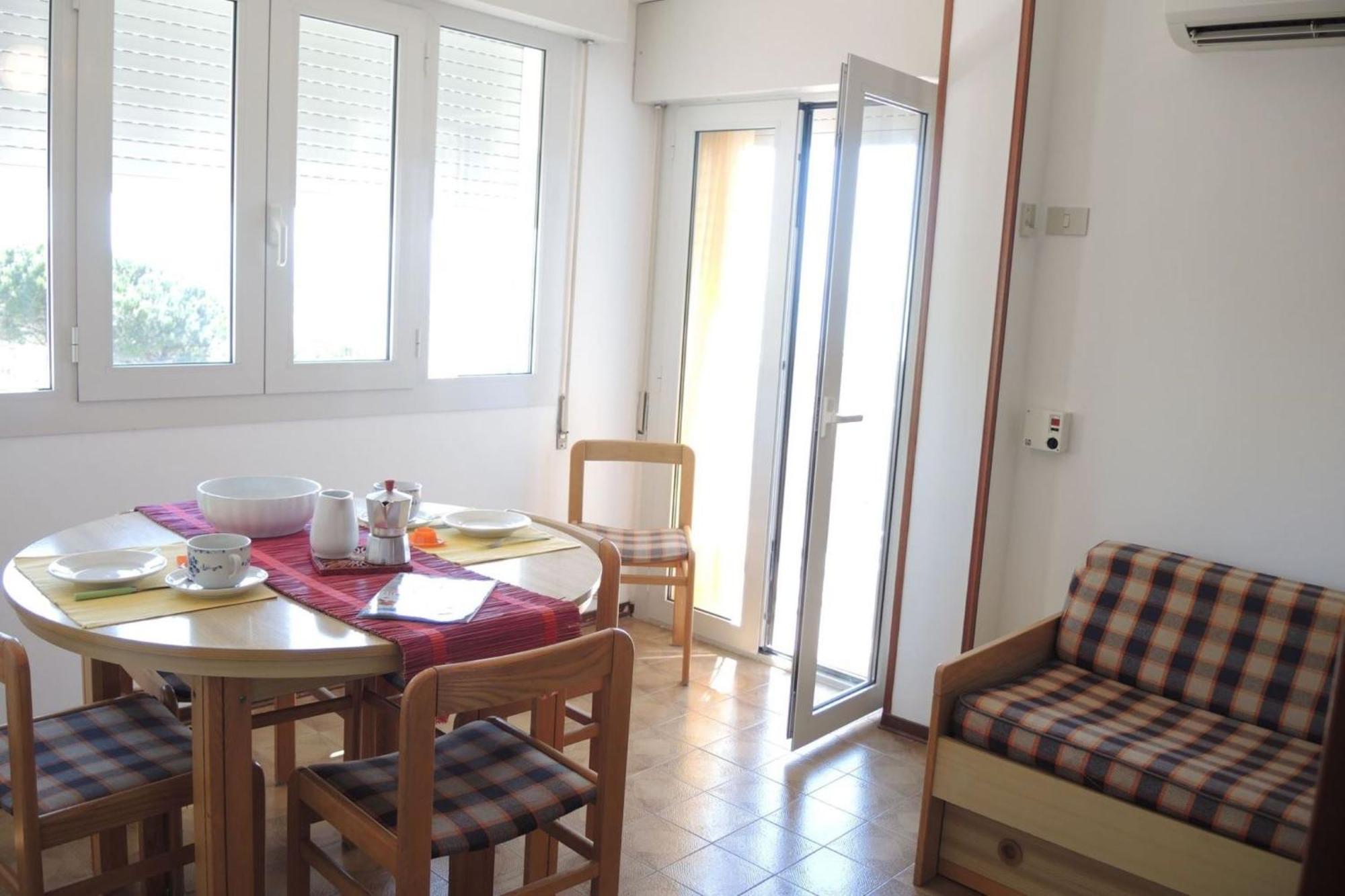 Cozy Flat With Amazing Seaview In Bibione Apartment Екстериор снимка